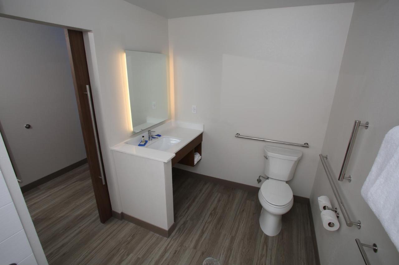 Holiday Inn Express - Mccook By Ihg Екстериор снимка