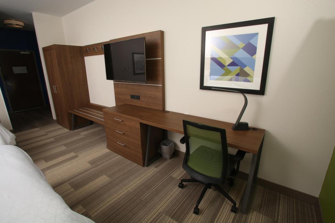 Holiday Inn Express - Mccook By Ihg Екстериор снимка